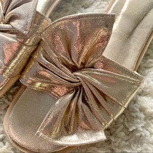 Gold Metallic Bow Slides